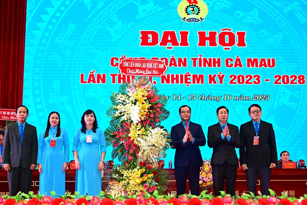 Những kiến nghị vì quyền lợi của người lao động - 3 Những kiến nghị vì quyền lợi của người lao động - 3