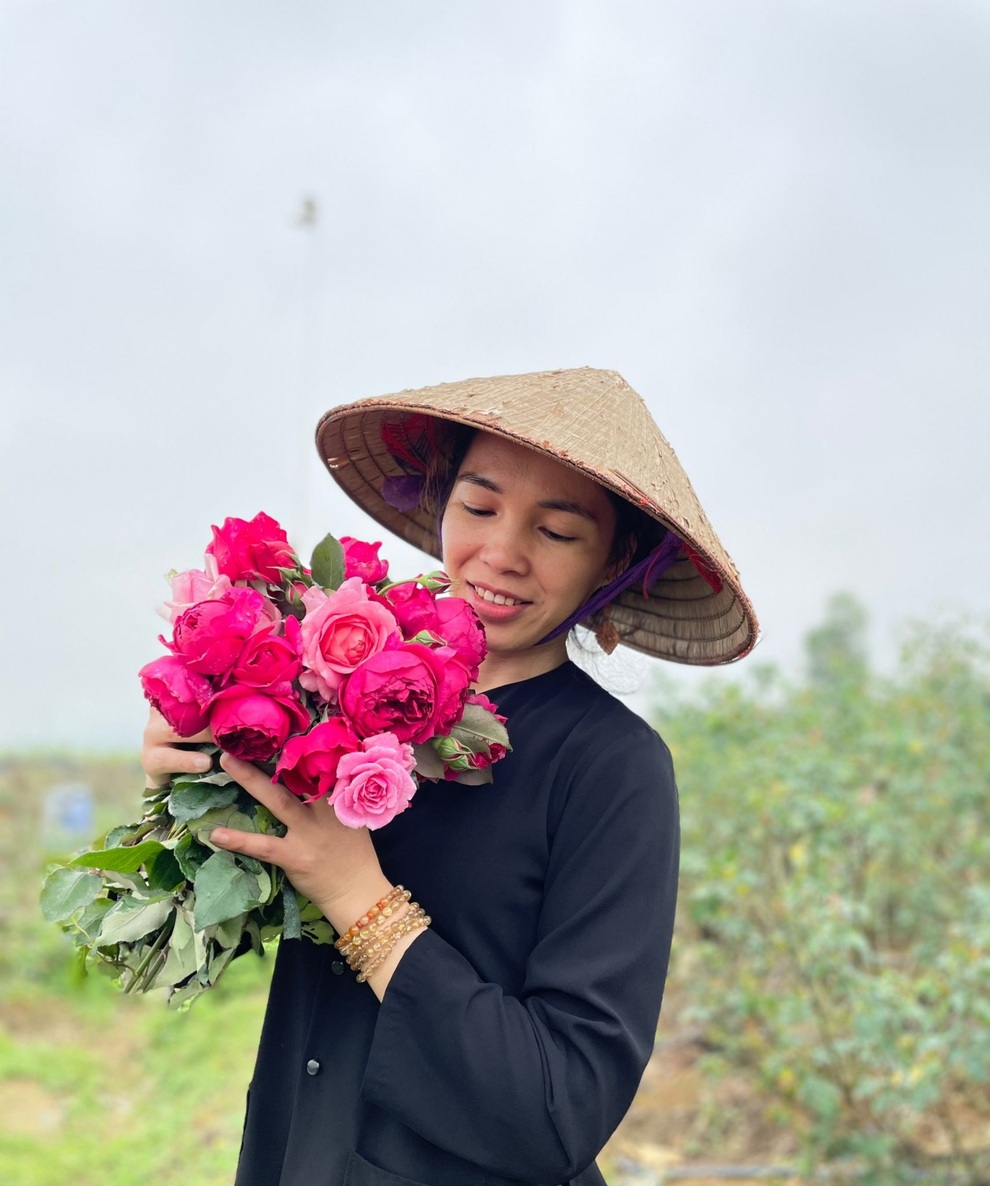 Từ cánh hoa hồng, cô gái Quảng Trị khởi nghiệp thành công nơi đất khách - 9 Từ cánh hoa hồng, cô gái Quảng Trị khởi nghiệp thành công nơi đất khách - 9