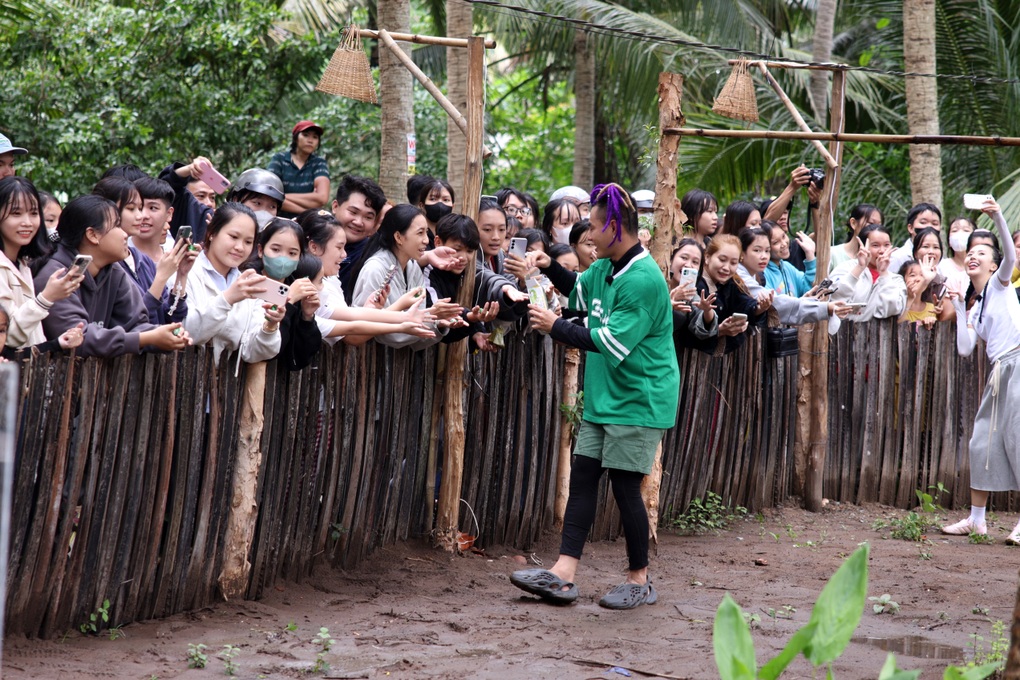 2 Ngày 1 Đêm: 4 mùa giữ vững bản sắc, chạm gần hơn với khán giả Việt - 1 2 Ngày 1 Đêm: 4 mùa giữ vững bản sắc, chạm gần hơn với khán giả Việt - 1