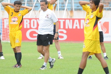 Canh bạc cuối với cựu “phó tướng” Mourinho 