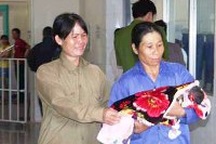 Vụ 3 trẻ sơ sinh tử vong sau tiêm vắc xin: Bắt tạm giam cán bộ tiêm