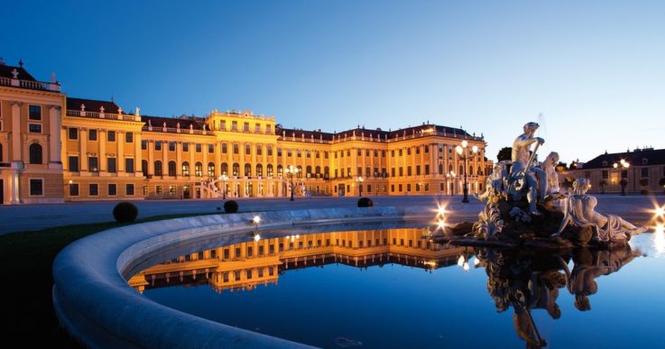 15 cung điện hoàng gia xa hoa nhất thế giới - 16