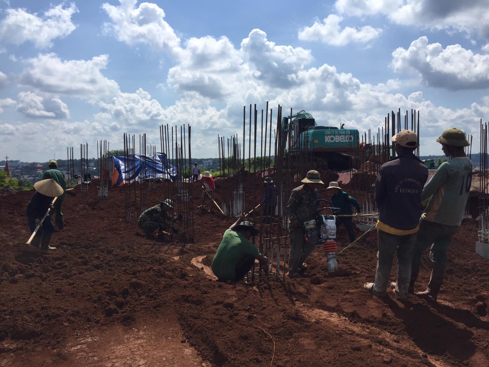Đắk Nông sắp có công trình tượng đài bằng đá gần 50 tỷ đồng - 2 Đắk Nông sắp có công trình tượng đài bằng đá gần 50 tỷ đồng - 2