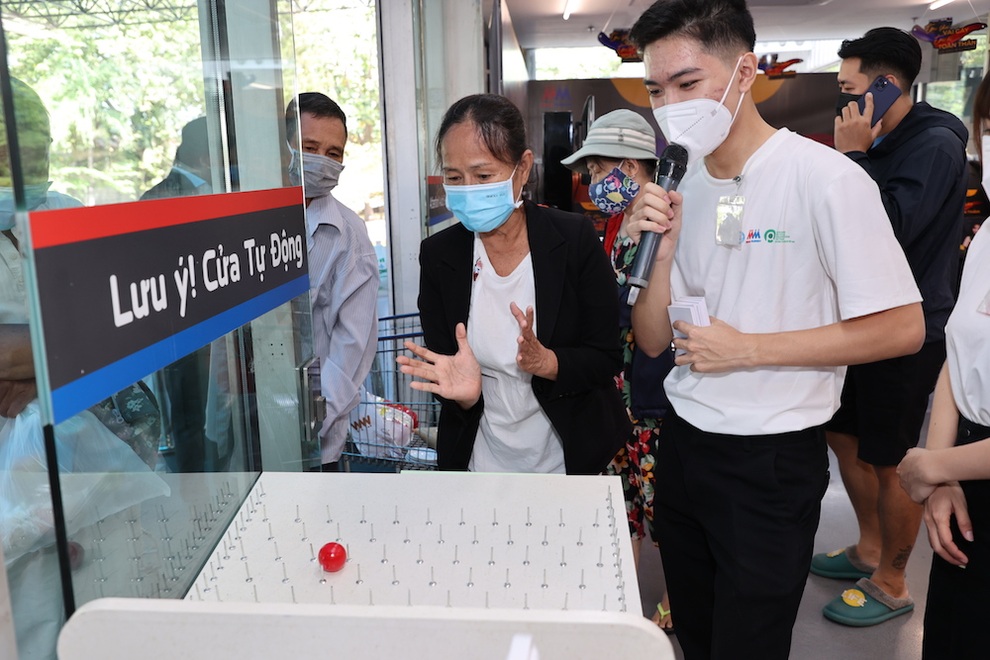 Tái khởi động thu gom vỏ hộp giấy tại Mega Market - 4 Tái khởi động thu gom vỏ hộp giấy tại Mega Market - 4