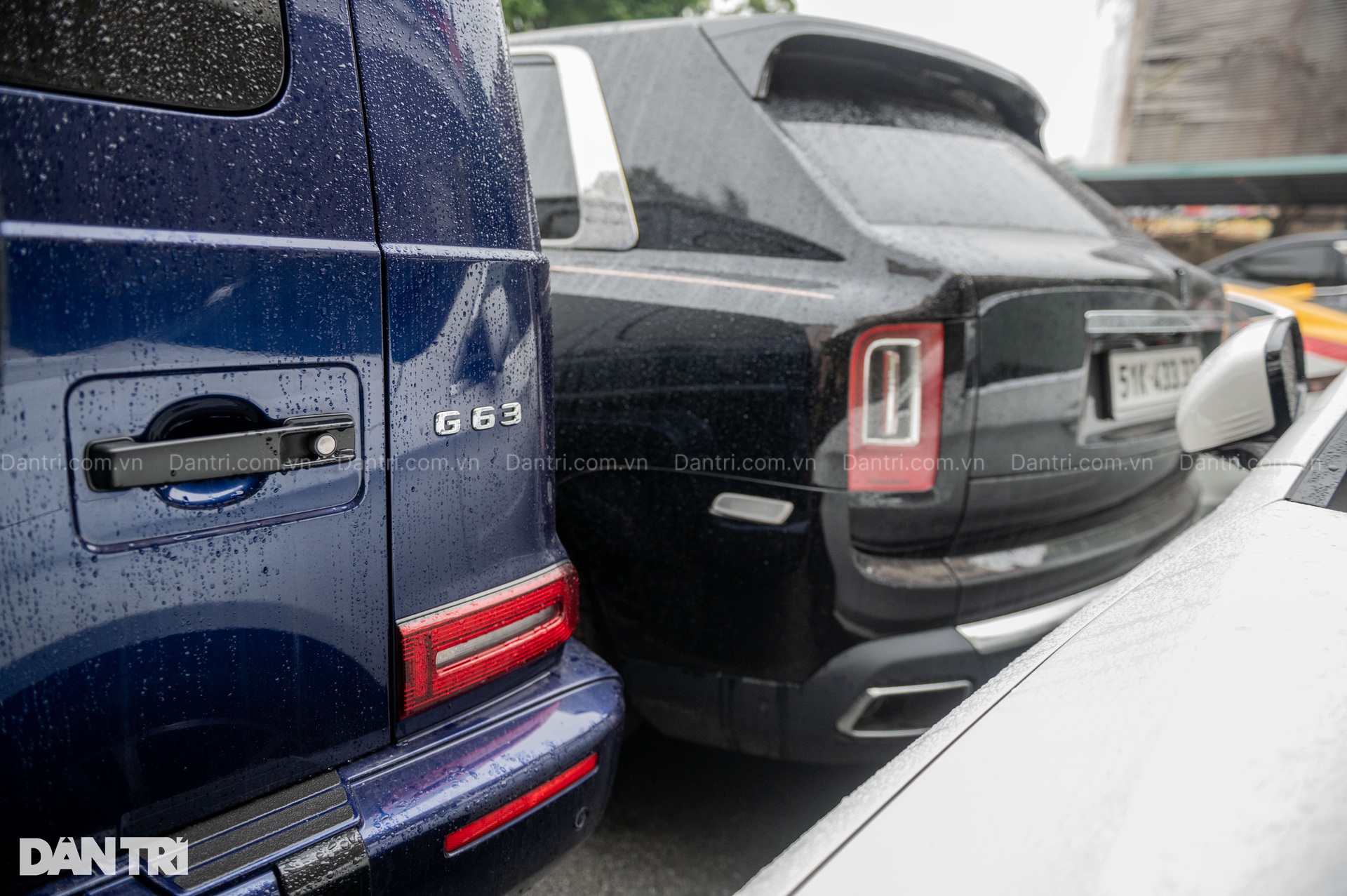 Cận cảnh dàn Rolls-Royce, Porsche, Lamborghini, G63... của siêu lừa Mr Pips - 8 Cận cảnh dàn Rolls-Royce, Porsche, Lamborghini, G63... của siêu lừa Mr Pips - 8