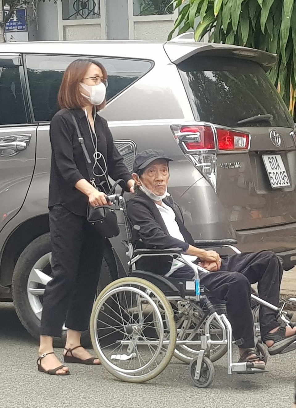 Người thân, đồng nghiệp tiễn biệt nhạc sĩ Vũ Đức Sao Biển - 8 Người thân, đồng nghiệp tiễn biệt nhạc sĩ Vũ Đức Sao Biển - 8