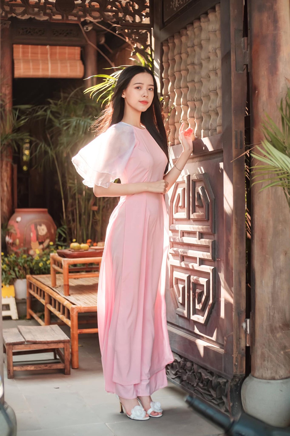 Nữ sinh Đà Nẵng khoe sắc xuân thì trong tà áo dài duyên dáng - 10 Nữ sinh Đà Nẵng khoe sắc xuân thì trong tà áo dài duyên dáng - 10