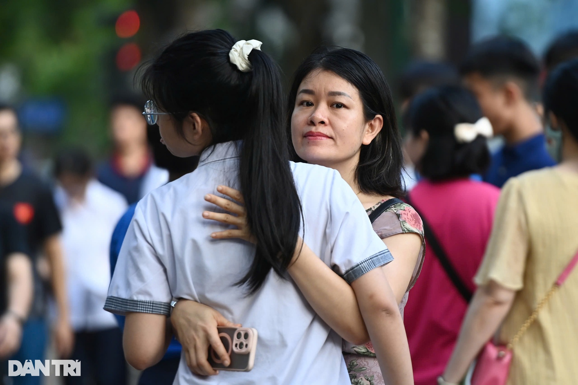 “Dù kết quả thi ra sao, con vẫn luôn có gia đình đồng hành - 9 “Dù kết quả thi ra sao, con vẫn luôn có gia đình đồng hành - 9