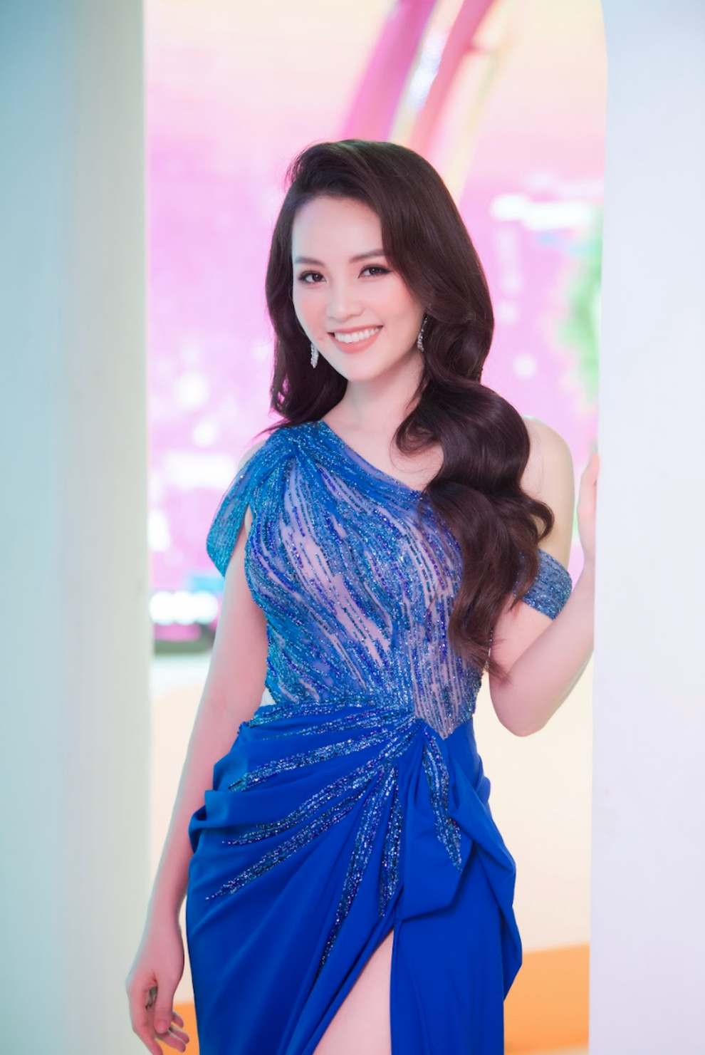 Nhan sắc mặn mà của Á hậu Thụy Vân ở tuổi 35 - 2 Nhan sắc mặn mà của Á hậu Thụy Vân ở tuổi 35 - 2