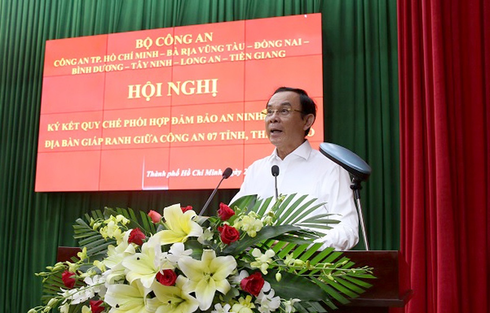 Công an TPHCM ký quy chế phòng chống tội phạm với 6 tỉnh giáp ranh - 1 Công an TPHCM ký quy chế phòng chống tội phạm với 6 tỉnh giáp ranh - 1