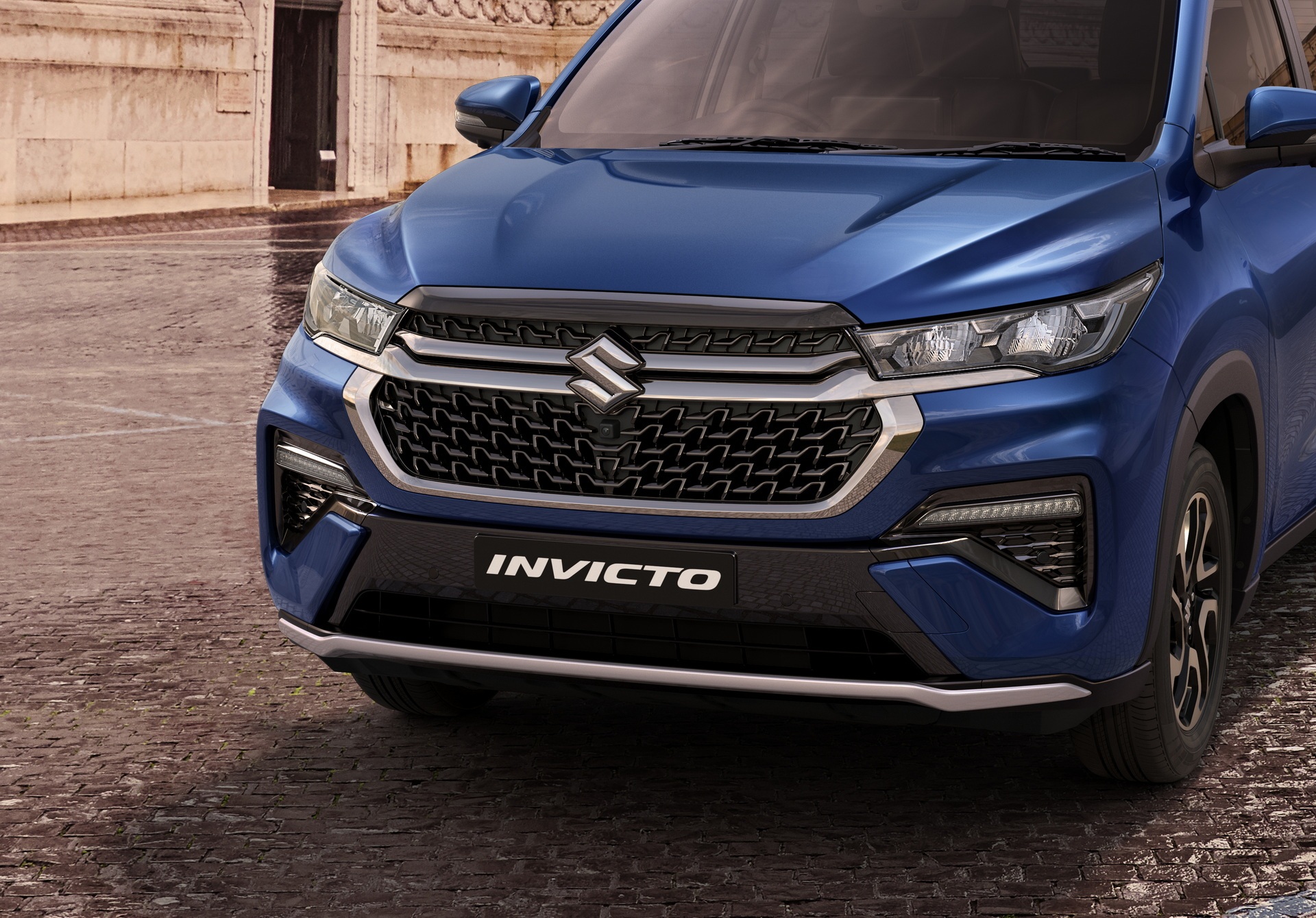 Suzuki ra mắt xe Invicto giống hệt Toyota Innova - 11