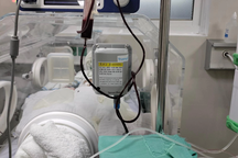 Bé sơ sinh bị bỏ rơi bên đường đã tử vong