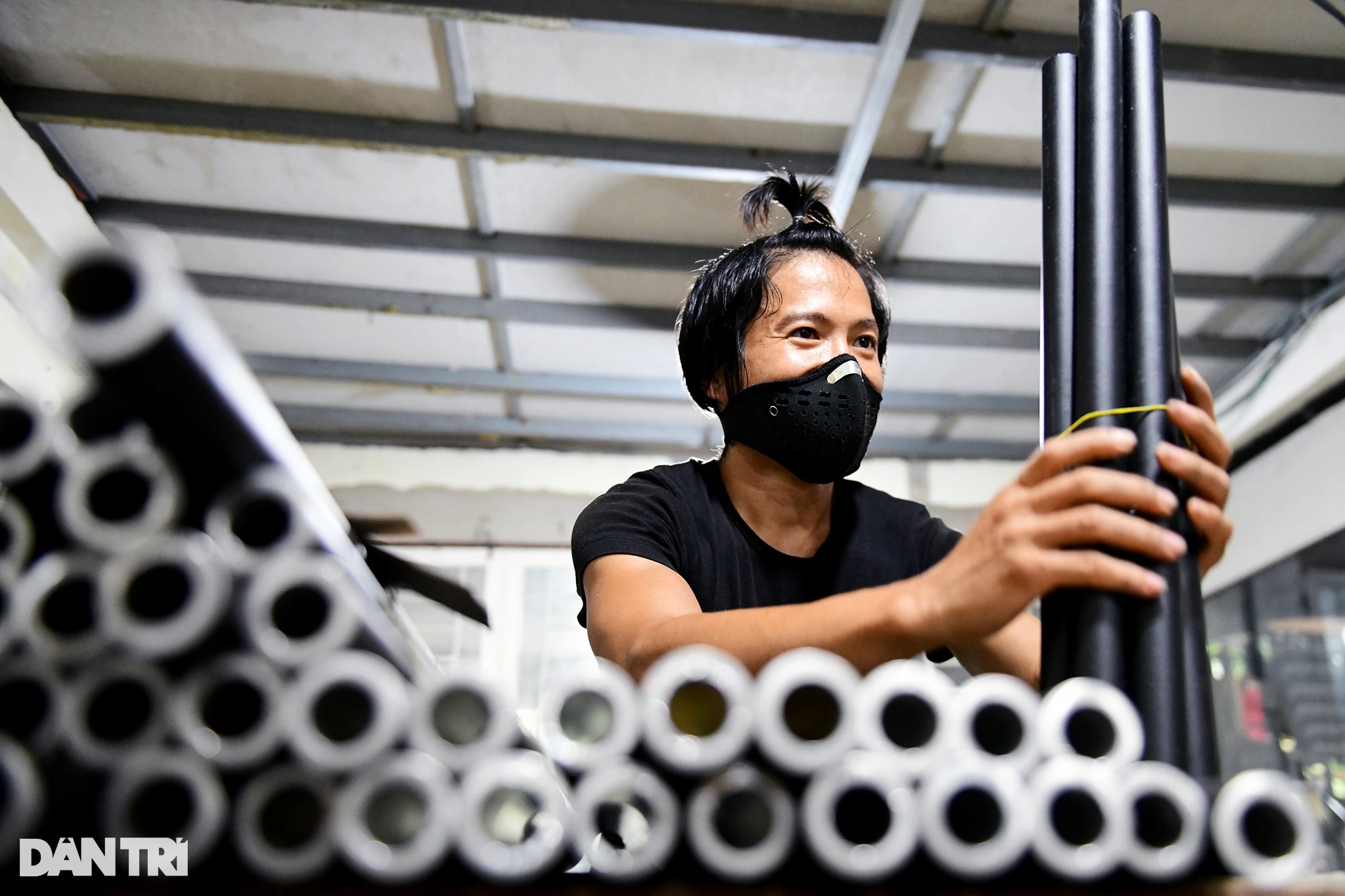 Chàng kỹ sư IT bỏ nghề, chế tạo chuông gió nhạc thiền từ kim loại vô tri - 8 Chàng kỹ sư IT bỏ nghề, chế tạo chuông gió nhạc thiền từ kim loại vô tri - 8