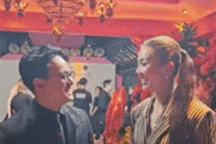 Chồng nhạc trưởng cùng Thanh Hằng dự show Công Trí, màn "nịnh vợ" gây chú ý