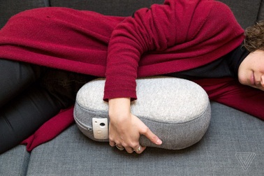 Độc đáo robot ru ngủ bằng cách... thở