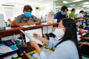 Sáp nhập 80 phường ở TPHCM: Người dân gặp khó khăn gì?