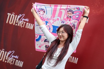 Khán giả Hà Nội, Lâm Đồng vượt đường xa ủng hộ "Tôi! Người Việt Nam"