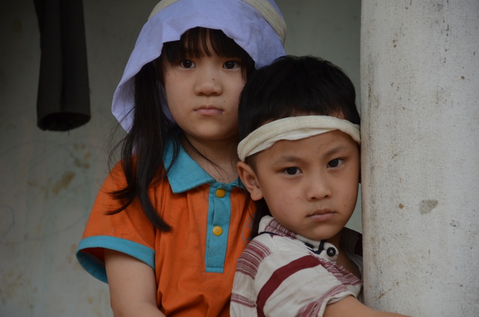 Ngày định mệnh của người cha bỏ lại 2 đứa con thơ sống bơ vơ... - 5 Ngày định mệnh của người cha bỏ lại 2 đứa con thơ sống bơ vơ... - 5
