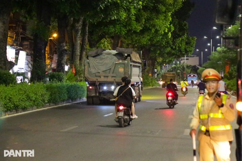 CSGT tăng cường kiểm soát xe "hung thần" trên đường phố