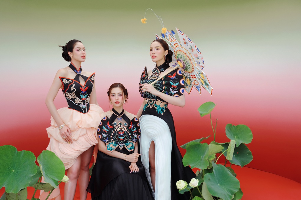 Ba nàng Hoa hậu Việt Nam hội ngộ, đọ sắc trong áo dài cách tân - 3 Ba nàng Hoa hậu Việt Nam hội ngộ, đọ sắc trong áo dài cách tân - 3