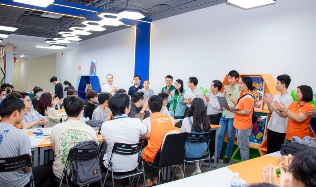 FPT Polytechnic - Nơi nhà tuyển dụng trực tiếp giảng dạy và đánh giá sinh viên - 4 FPT Polytechnic - Nơi nhà tuyển dụng trực tiếp giảng dạy và đánh giá sinh viên - 4