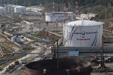 Ukraine tập kích ngành năng lượng Nga, 2% cung dầu thế giới bị ảnh hưởng