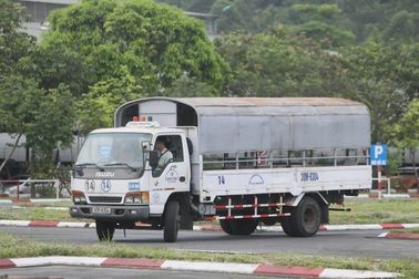 Ngày đầu tiên Công an Hà Nội tổ chức kỳ sát hạch cấp giấy phép lái xe
