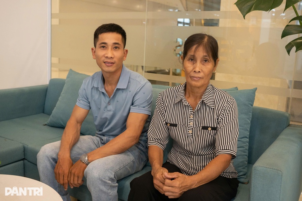 Cô gái Pháp tìm được gia đình Việt sau 22 năm nhờ kết nối của báo Dân trí - 5 Cô gái Pháp tìm được gia đình Việt sau 22 năm nhờ kết nối của báo Dân trí - 5