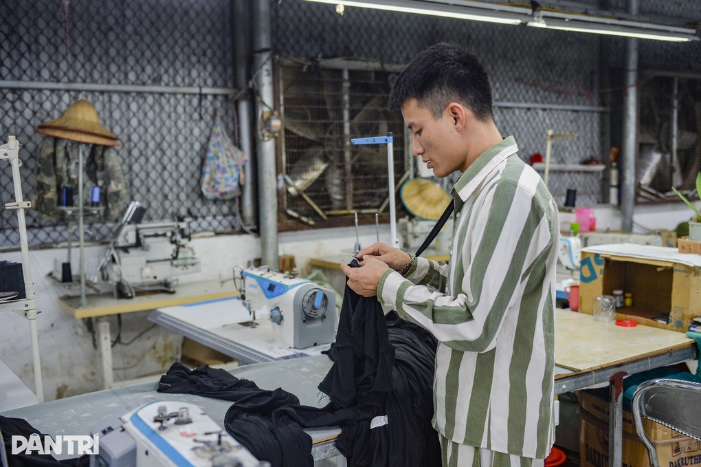 Phạm nhân nam và những đường may mền mại sau cánh cổng trại giam - 5