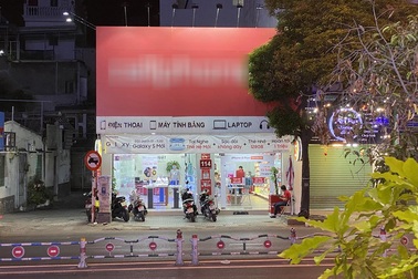 Vắng khách mùa dịch corona, nhiều cửa hàng di động lo lắng