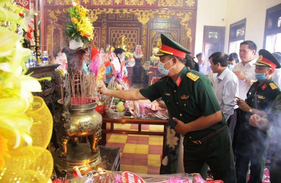 Bình Định: Tổ chức Lễ giỗ Hoàng đế Quang Trung - 5 Bình Định: Tổ chức Lễ giỗ Hoàng đế Quang Trung - 5