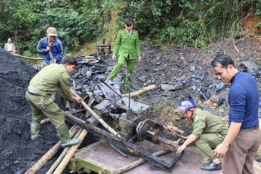 Phạt chủ mỏ than “thổ phỉ” ở Hà Tĩnh 70 triệu đồng