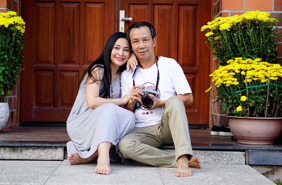 MC Quỳnh Hương: “Ông xã là “hoa tiêu” của đời mình” - 7 MC Quỳnh Hương: “Ông xã là “hoa tiêu” của đời mình” - 7