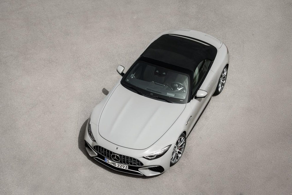 Mercedes-AMG SL 2022 trình làng: Người đẹp với tâm hồn quái thú - 4 Mercedes-AMG SL 2022 trình làng: Người đẹp với tâm hồn quái thú - 4