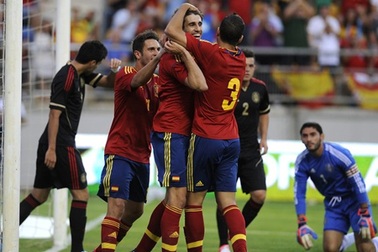 Tây Ban Nha khởi động hoàn hảo trước thềm Olympic London