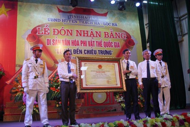 Đón bằng Di sản văn hóa phi vật thể Quốc gia Lễ hội Đền Chiêu Trưng