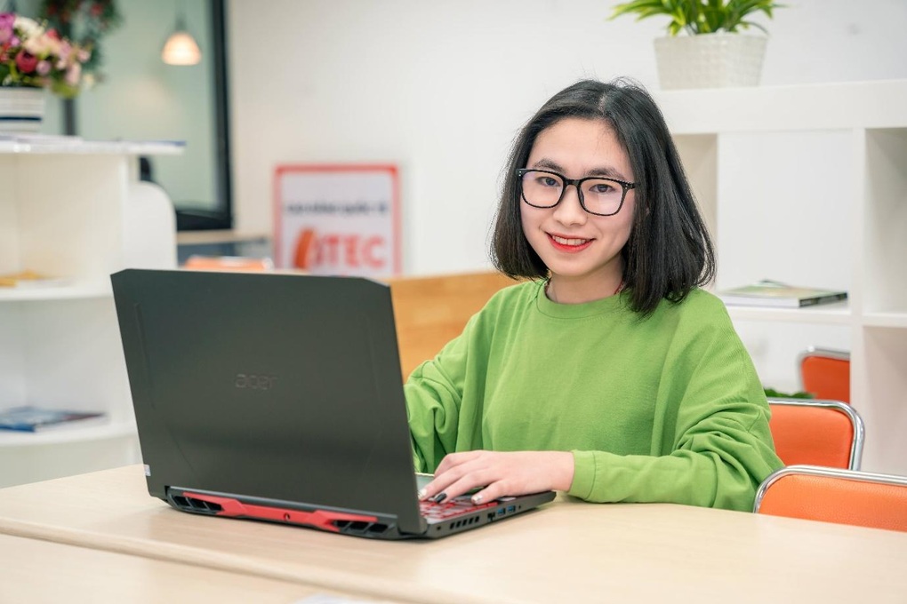 Nữ cường nhân IT BTEC FPT chia sẻ bí quyết để có thành tích khủng - 3 Nữ cường nhân IT BTEC FPT chia sẻ bí quyết để có thành tích khủng - 3