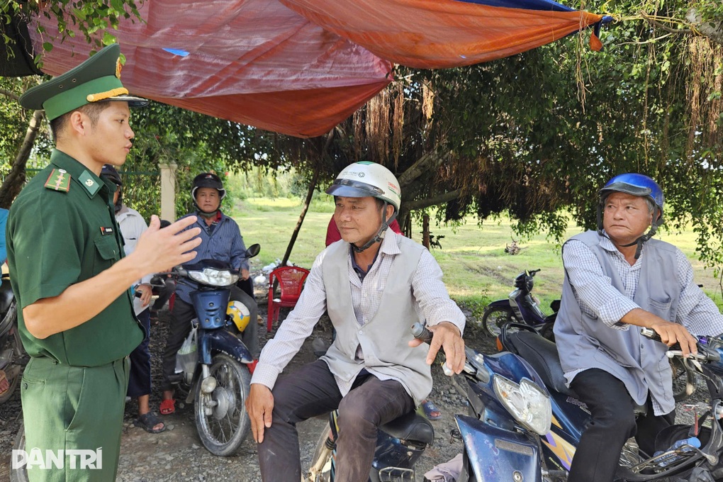 Tây Ninh cảnh báo bẫy “việc nhẹ, lương cao” - 2 Tây Ninh cảnh báo bẫy “việc nhẹ, lương cao” - 2