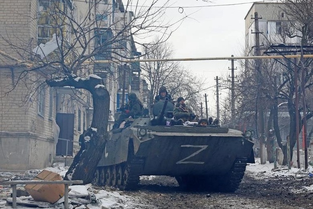 Nga phá hủy đoàn tàu Ukraine chở 200 tấn đạn, giành 4 khu vực ở Bakhmut - 1 Nga phá hủy đoàn tàu Ukraine chở 200 tấn đạn, giành 4 khu vực ở Bakhmut - 1