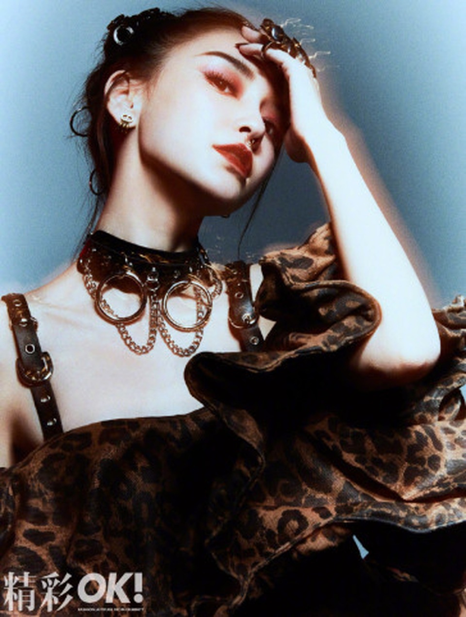 Angelababy lộ gương mặt kém sắc, mệt mỏi vì thiếu lớp trang điểm - 16