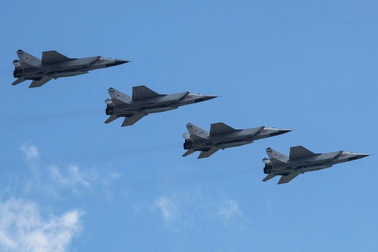 Ukraine "tê liệt" khi MiG-31 Nga cất cánh, ông Zelensky chỉ thị đặc biệt