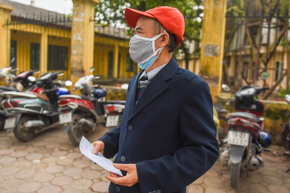 Người dân mừng rỡ khoe kết quả xét nghiệm nhanh Covid-19 - 2 Người dân mừng rỡ khoe kết quả xét nghiệm nhanh Covid-19 - 2