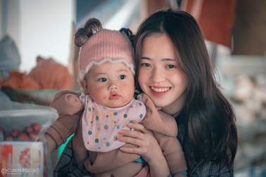 Hướng dẫn viên người H'Mông có nụ cười "gây sốt" cộng đồng mạng