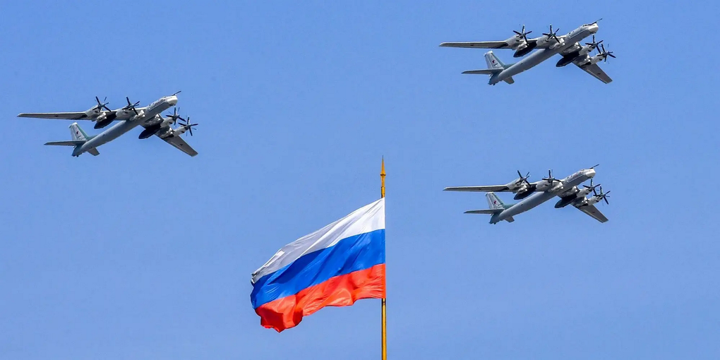 Oanh tạc cơ Tu-95 Nga xuất kích, Ukraine phát báo động toàn quốc - 1 Oanh tạc cơ Tu-95 Nga xuất kích, Ukraine phát báo động toàn quốc - 1