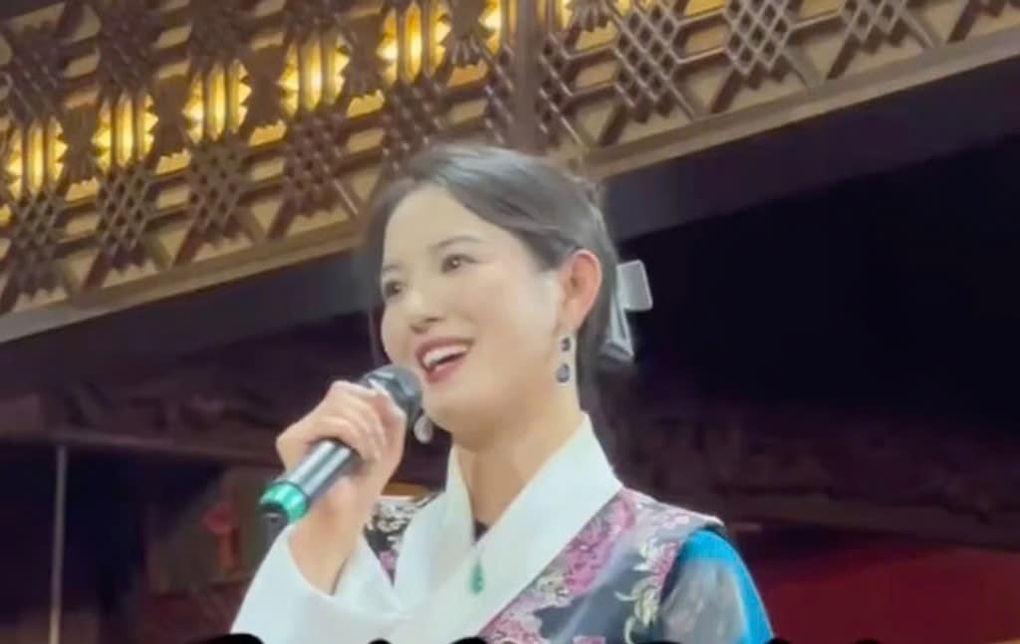 Thôn nữ nổi tiếng vì giống Song Hye Kyo, du khách vượt nghìn km đến xem mặt - 3 Thôn nữ nổi tiếng vì giống Song Hye Kyo, du khách vượt nghìn km đến xem mặt - 3