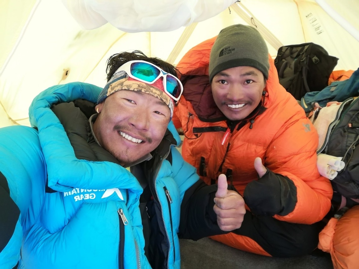 Hành trình kỷ lục của người đàn ông Việt hai lần chinh phục Everest - 8 Hành trình kỷ lục của người đàn ông Việt hai lần chinh phục Everest - 8