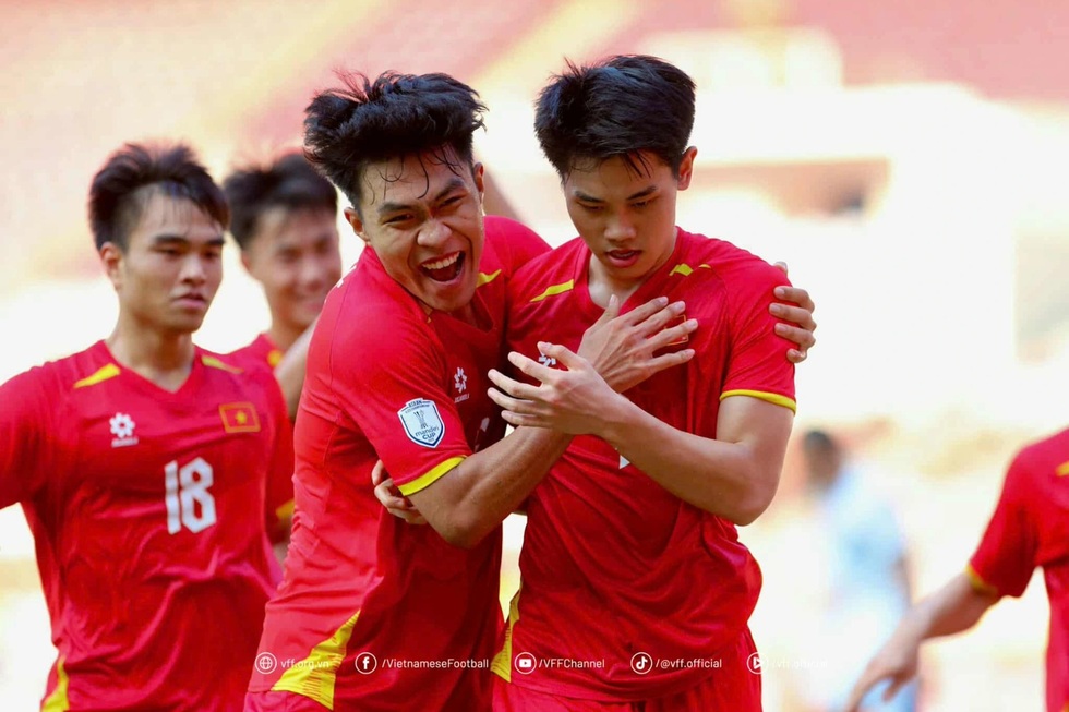 U23 Việt Nam tiến vào chung kết: Vấn đề báo động, sẵn sàng vút bay - 1
