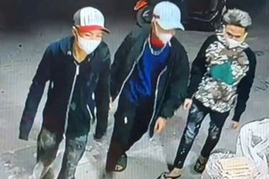 Công an tóm gọn nhóm thanh niên giả vờ mua điện thoại rồi chiếm đoạt