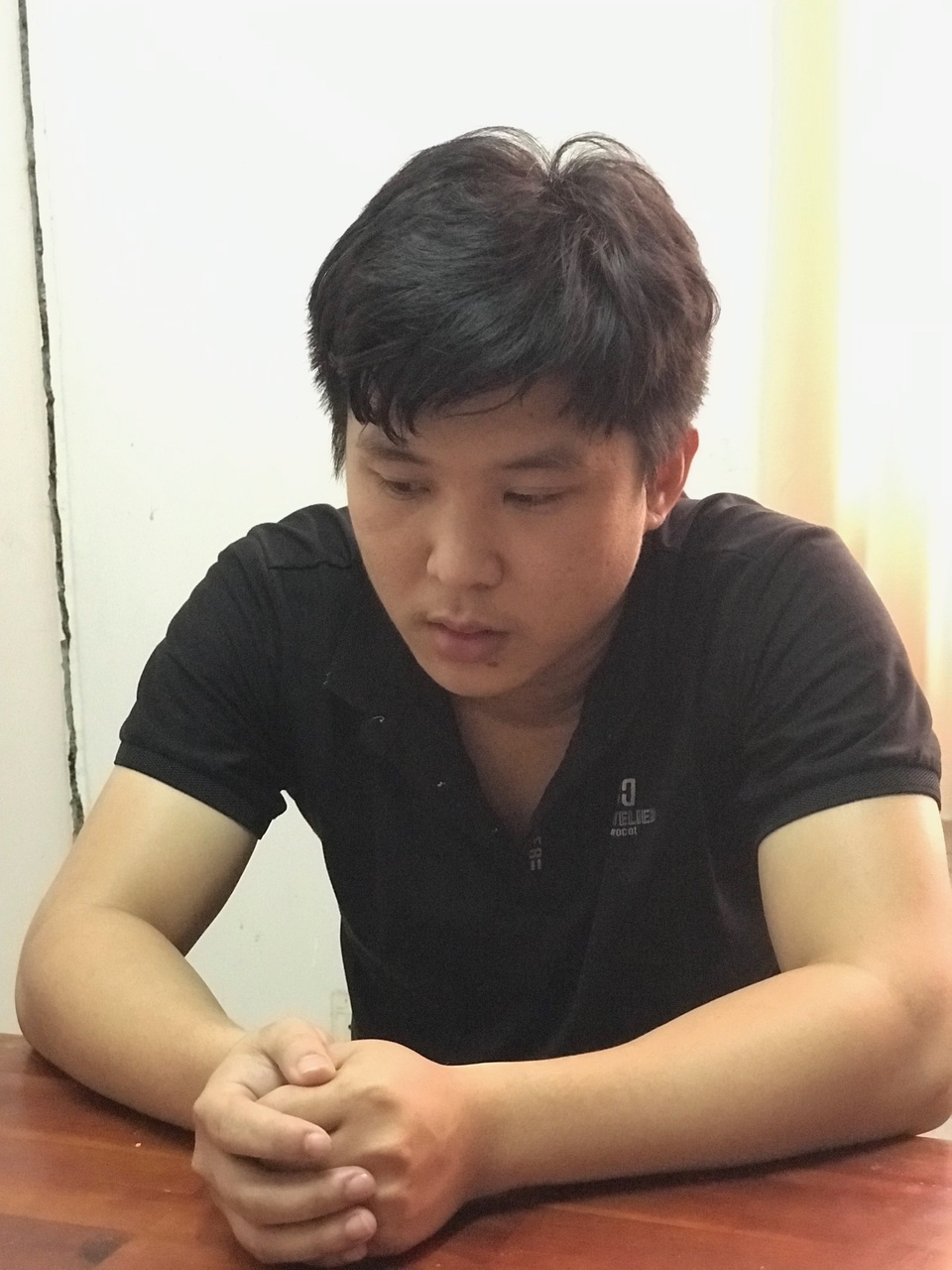 Dùng ảnh “nóng” để tống tiền người yêu - 1 Dùng ảnh “nóng” để tống tiền người yêu - 1
