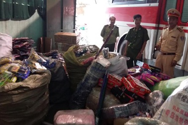 Bắt xe ô tô chở hàng nghìn khẩu súng bắn đạn nhựa có thể gây sát thương